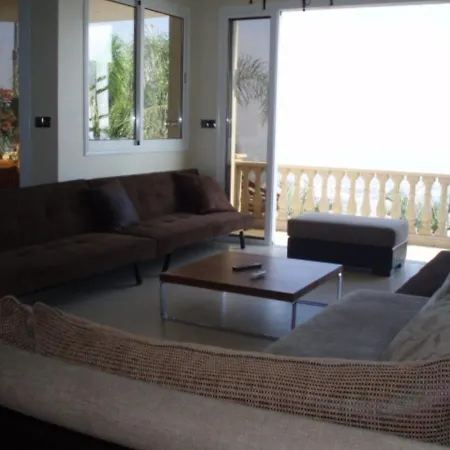The Blue Star Villa Peyia